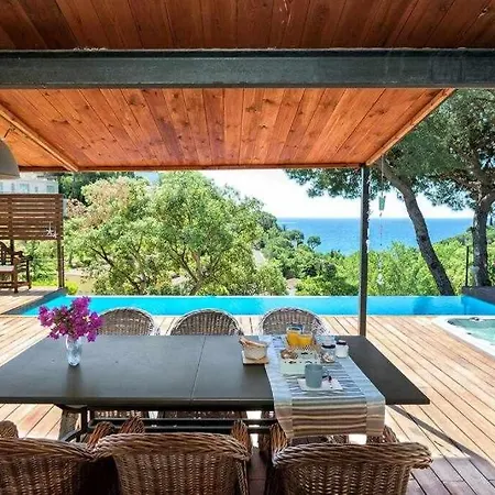 Primera Linea, Piscina, Jacuzzi Y Playa Privada *