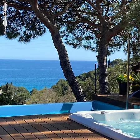 Primera Linea, Piscina, Jacuzzi Y Playa Privada Vila
