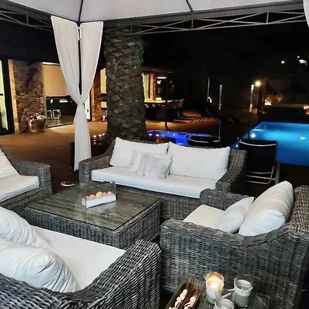 Primera Linea Piscina Jacuzzi Y Playa Privada * Tossa de Mar